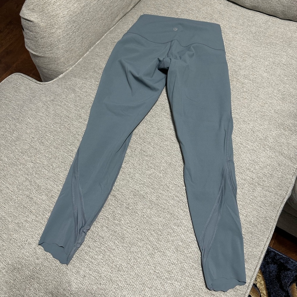 Wunder Under Scallop 23” Chambray